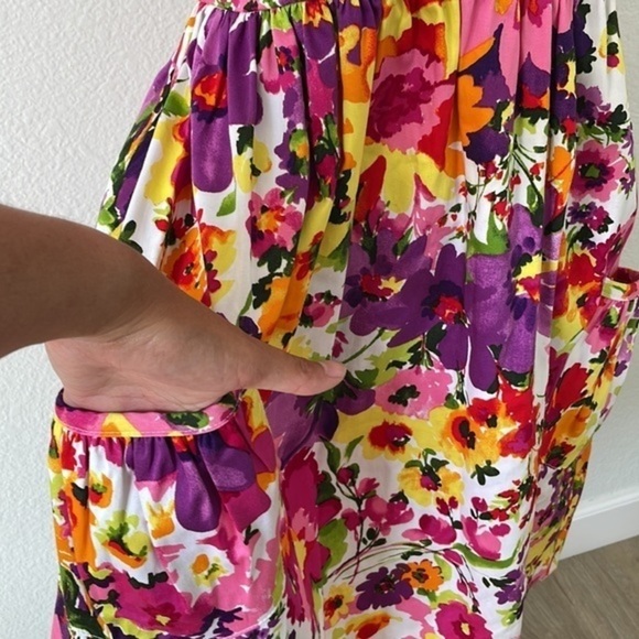 Breaking Loose NYC Bright Floral Tea Dress - Picture 3 of 10